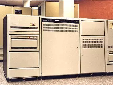 DEC.VAX 11 750 Computer 1980